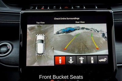 2023 Jeep Grand Cherokee Limited Blackout Package with Navigation