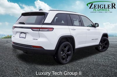 2023 Jeep Grand Cherokee Limited Blackout Package with Navigation