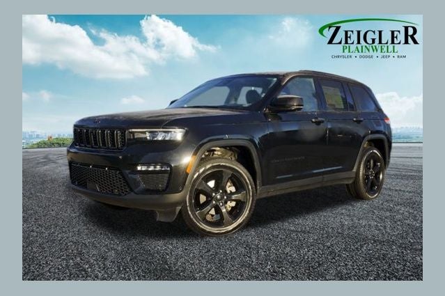 2023 Jeep Grand Cherokee Limited Blackout Package with Navigation