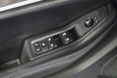 2023 Jeep Grand Cherokee Limited Blackout Package with Navigation