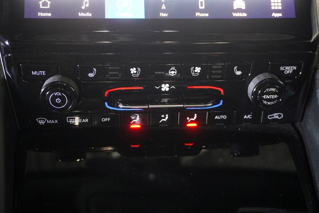 2024 Jeep Grand Cherokee Limited Navigation System & Dual-Pane Panoramic Sunroof