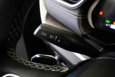 2024 Jeep Grand Cherokee Limited Navigation System & Dual-Pane Panoramic Sunroof