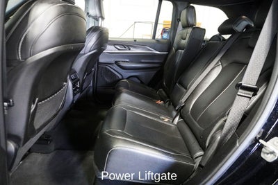 2024 Jeep Grand Cherokee Limited Navigation System & Dual-Pane Panoramic Sunroof