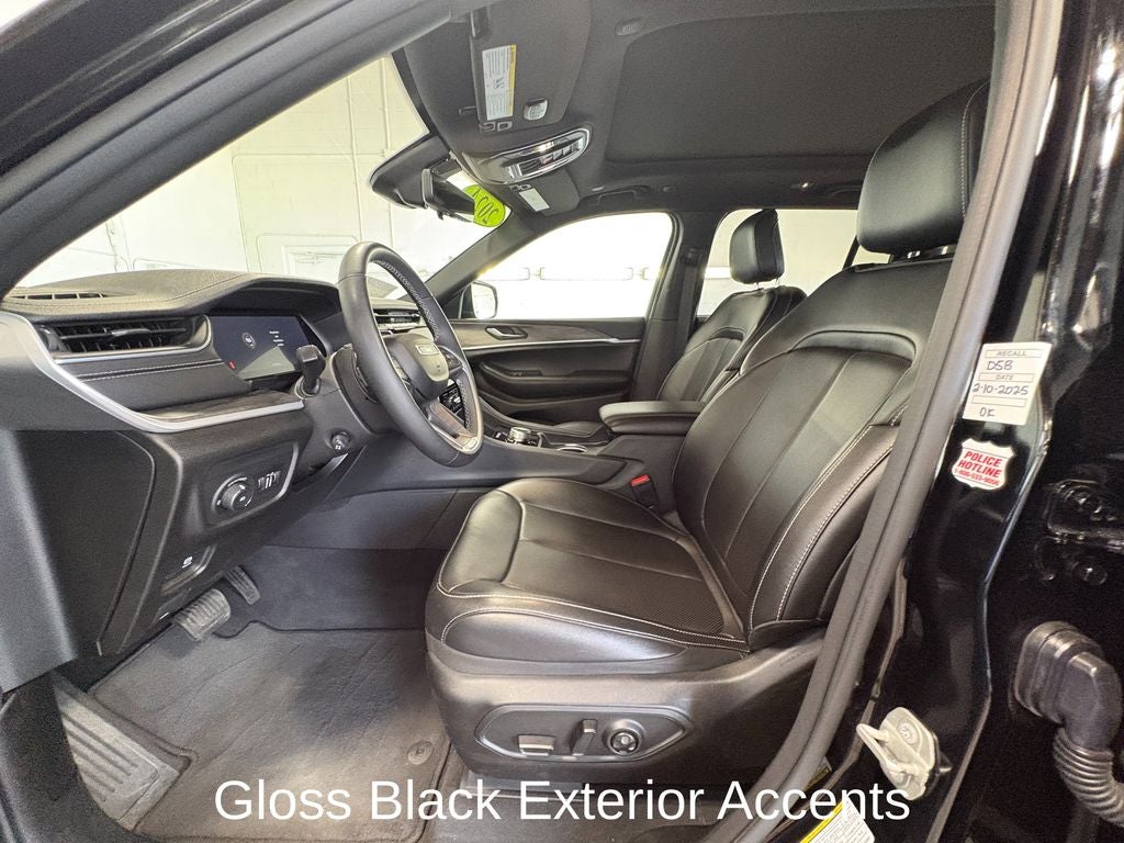 2024 Jeep Grand Cherokee Limited Panoramic Sunroof