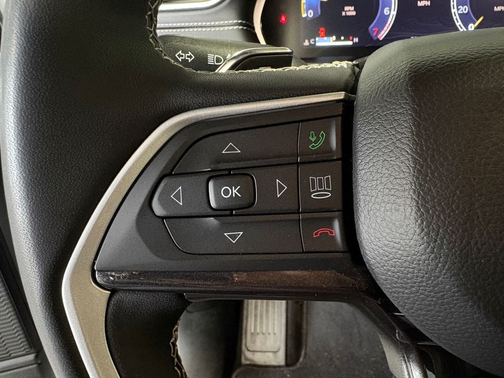 2023 Jeep Grand Cherokee L Laredo