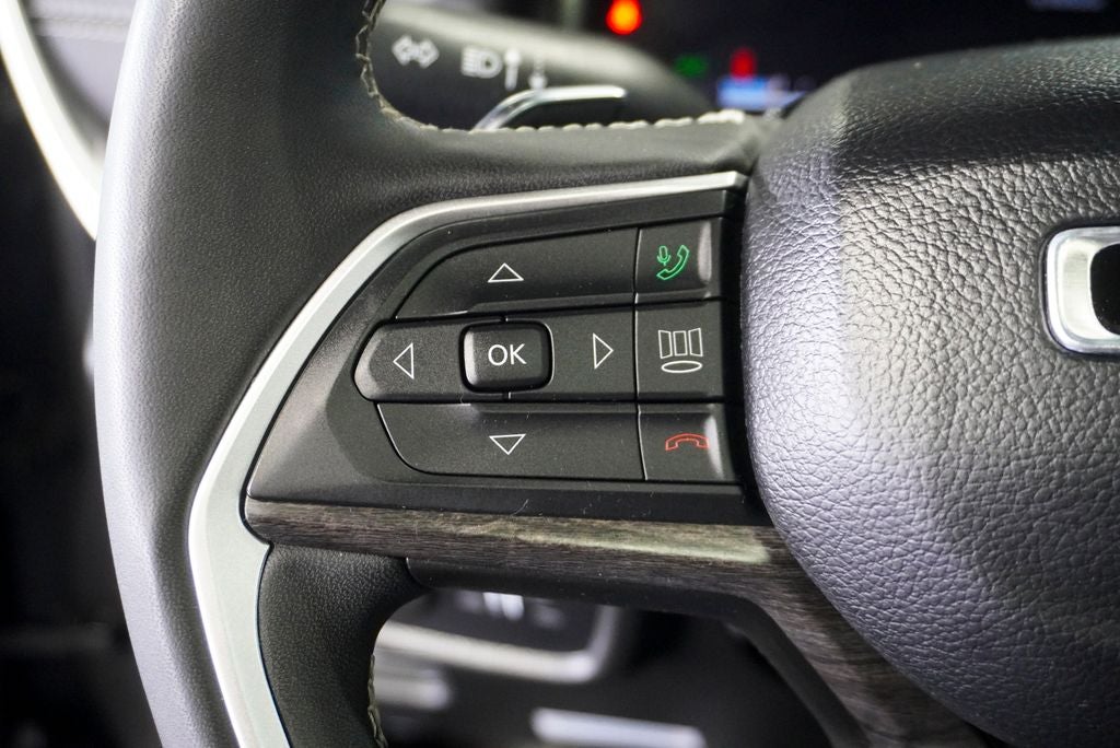 2024 Jeep Grand Cherokee L Limited Navigation System & Dual-Pane Panoramic Sunroof