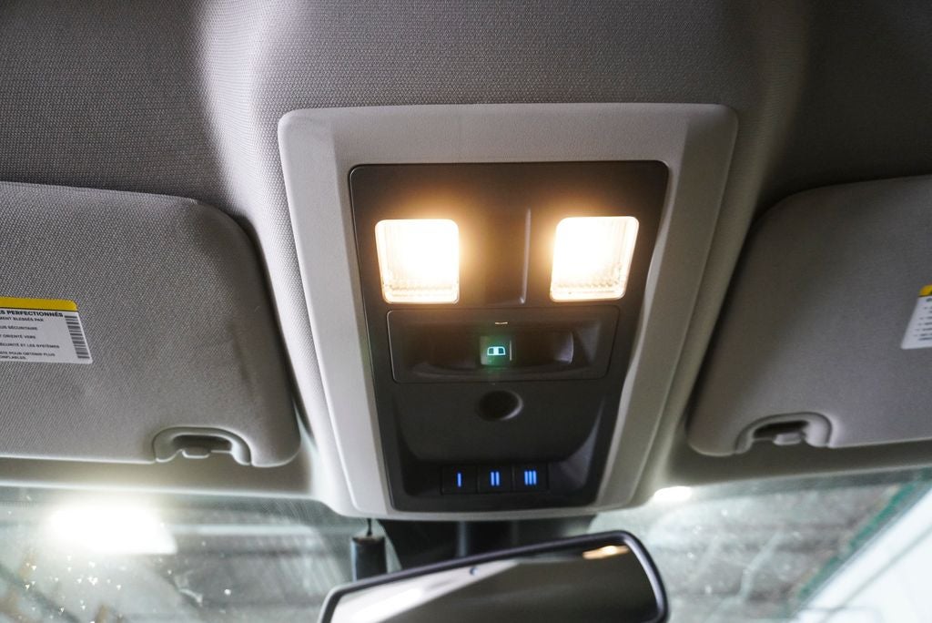 2015 RAM 1500 Sport Integrated Voice Command w/Bluetooth