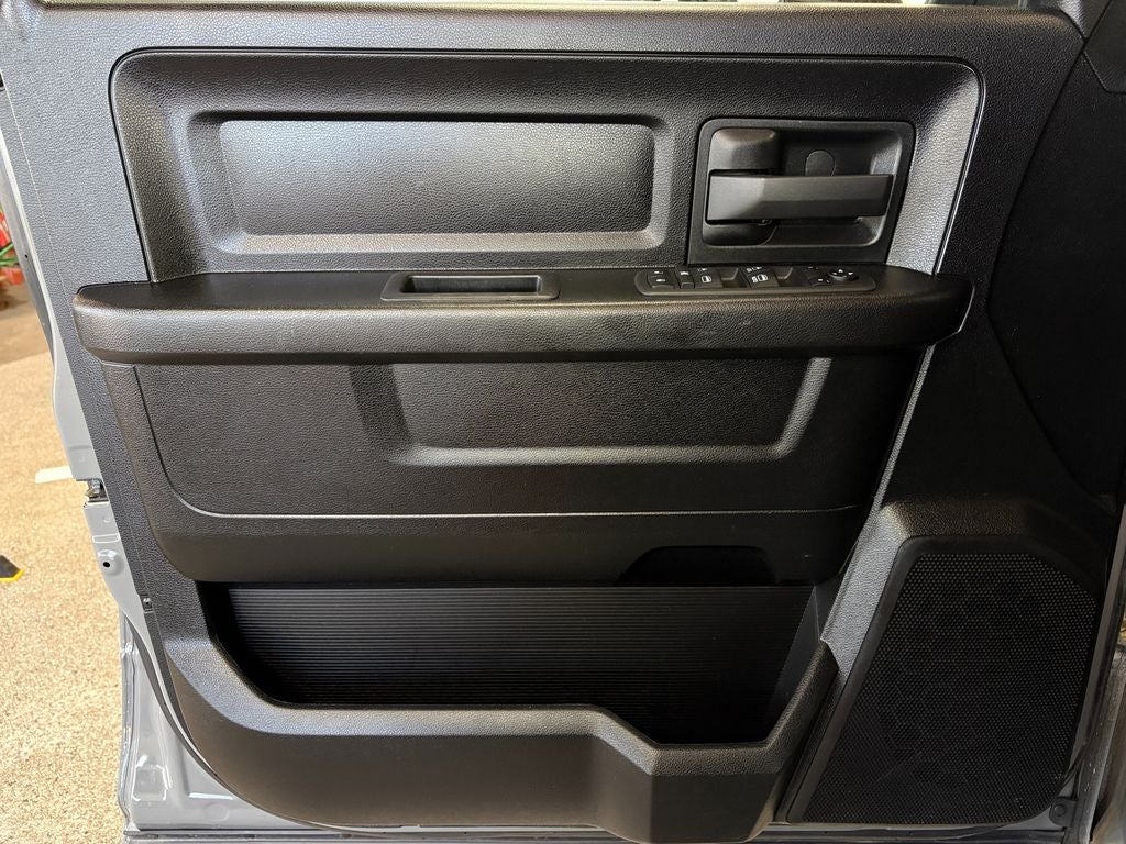 2022 RAM 1500 Classic Express