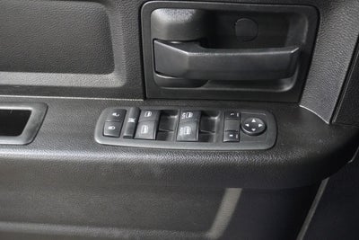 2019 RAM 1500 Classic Express ParkView Rear Back-Up Camera & Integrated Voice Co