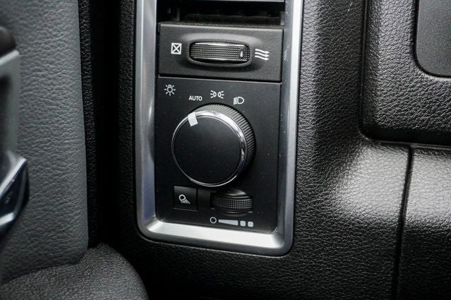 2023 RAM 1500 Classic SLT ParkView Rear Back-Up Camera & Integrated Voice Co