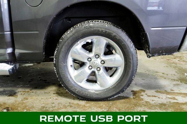 2017 RAM 1500 Big Horn Navigation & ParkView Rear Back-Up Camera