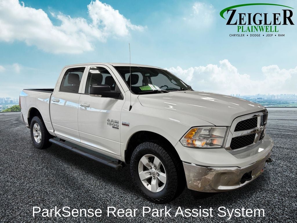 2022 RAM 1500 Classic SLT Heated Seats & Wheel Group