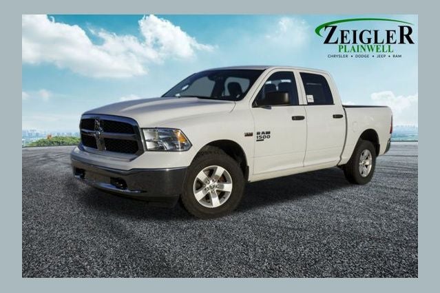 2022 RAM 1500 Classic SLT Integrated Voice Command w/Bluetooth & ParkView Re