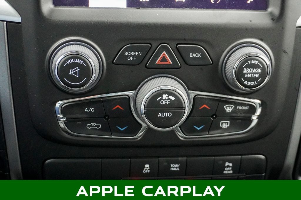 2022 RAM 1500 Classic SLT ParkView Rear Back-Up Camera &Integrated Voice Com