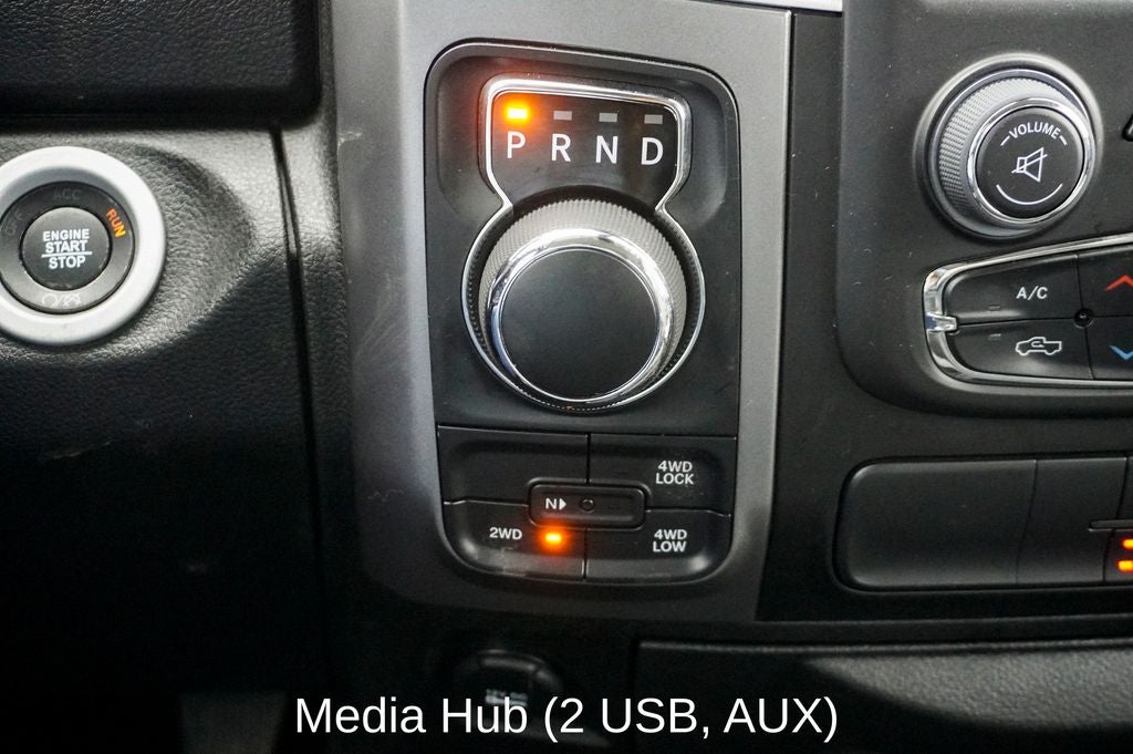 2022 RAM 1500 Classic SLT ParkView Rear Back-Up Camera &Integrated Voice Com