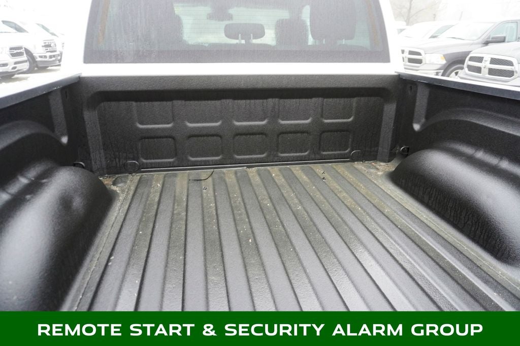 2022 RAM 1500 Classic SLT ParkView Rear Back-Up Camera &Integrated Voice Com