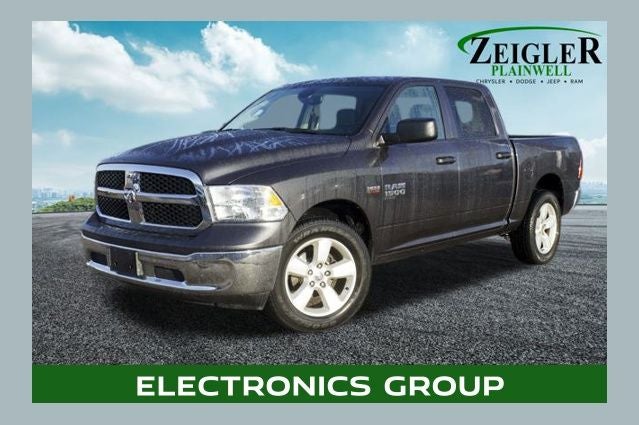 2023 RAM 1500 Classic SLT Integrated Voice Command w/Bluetooth & ParkView Re