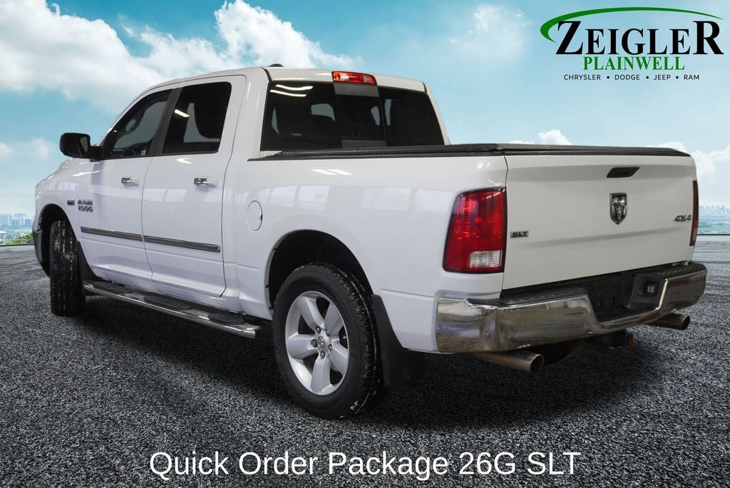 2016 RAM 1500 SLT