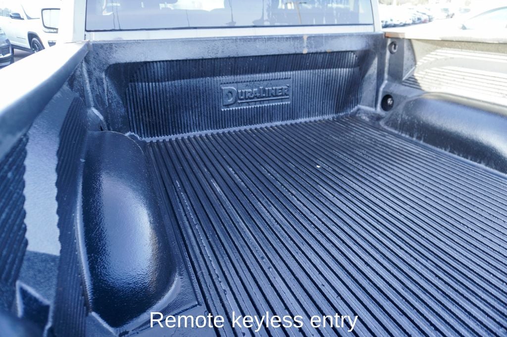 2023 RAM 1500 Classic SLT Integrated Voice Command w/Bluetooth & ParkView Re