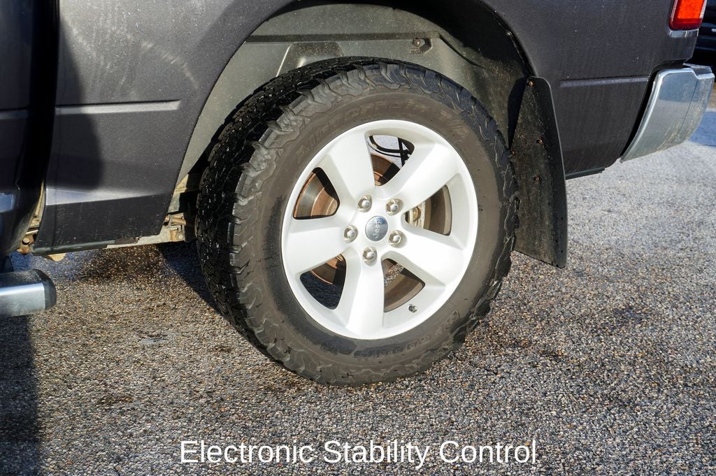 2023 RAM 1500 Classic SLT Integrated Voice Command w/Bluetooth & ParkView Re