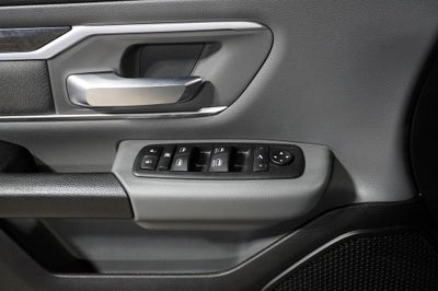 2021 RAM 1500 Big Horn/Lone Star Integrated Voice Command w/Bluetooth &Uconnect 4 w