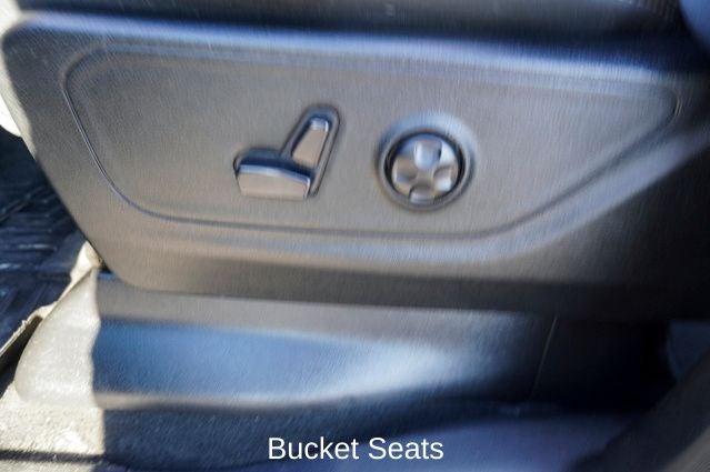 2020 RAM 1500 Big Horn/Lone Star Night Edition with 8.4" Touchscreen Display