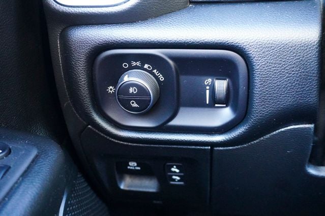 2022 RAM 1500 Big Horn/Lone Star Night Edition with Navigation System