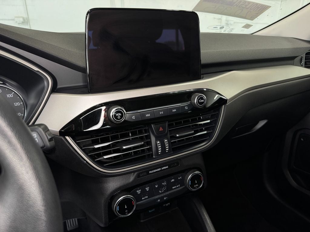 2022 Ford Escape Hybrid SE