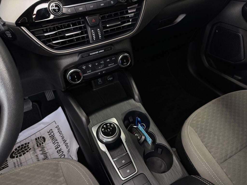2022 Ford Escape Hybrid SE