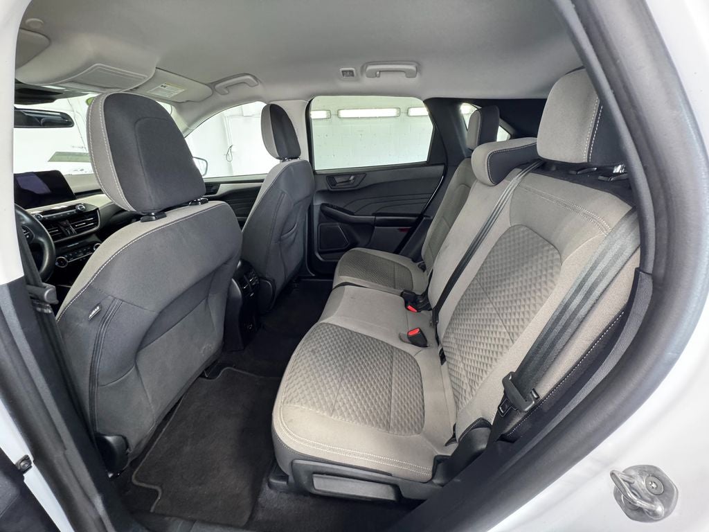 2022 Ford Escape Hybrid SE