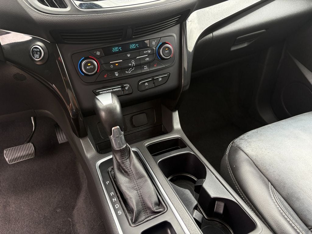 2017 Ford Escape Titanium Panoramic Vista Roof