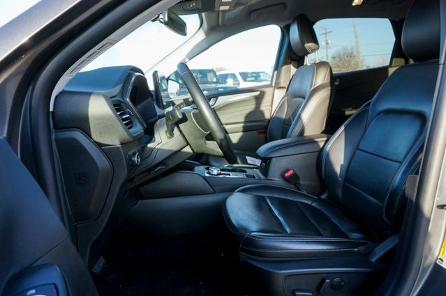 2025 Ford Escape Platinum Navigation System & SYNC 4 w/Enhanced Voice Recogn