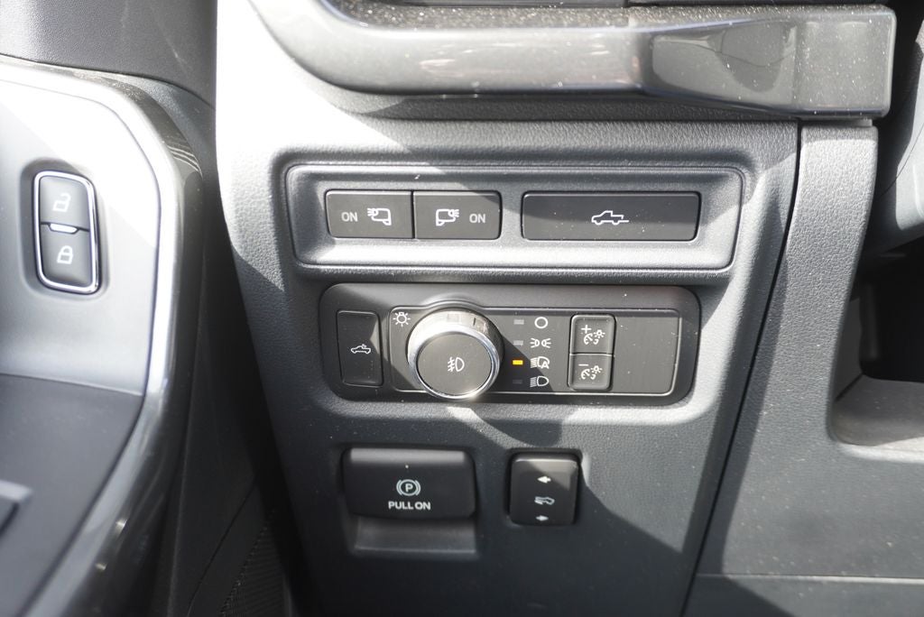 2022 Ford F-150 Base