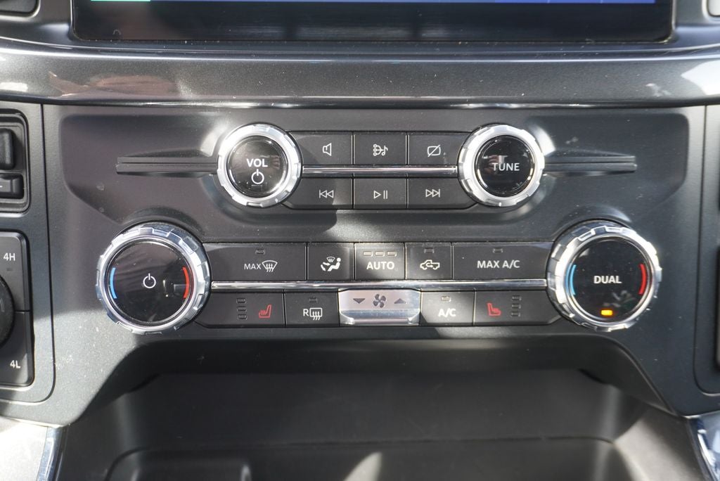 2022 Ford F-150 Base