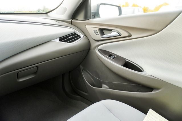 2020 Chevrolet Malibu LS 1FL