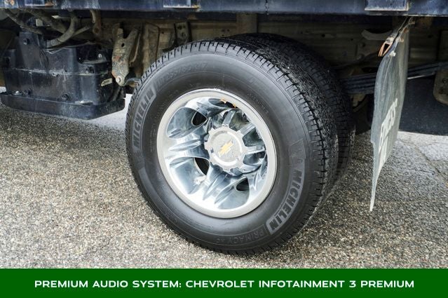 2024 Chevrolet Silverado 3500HD LT Flat Form Bed with Gooseneck Hitch