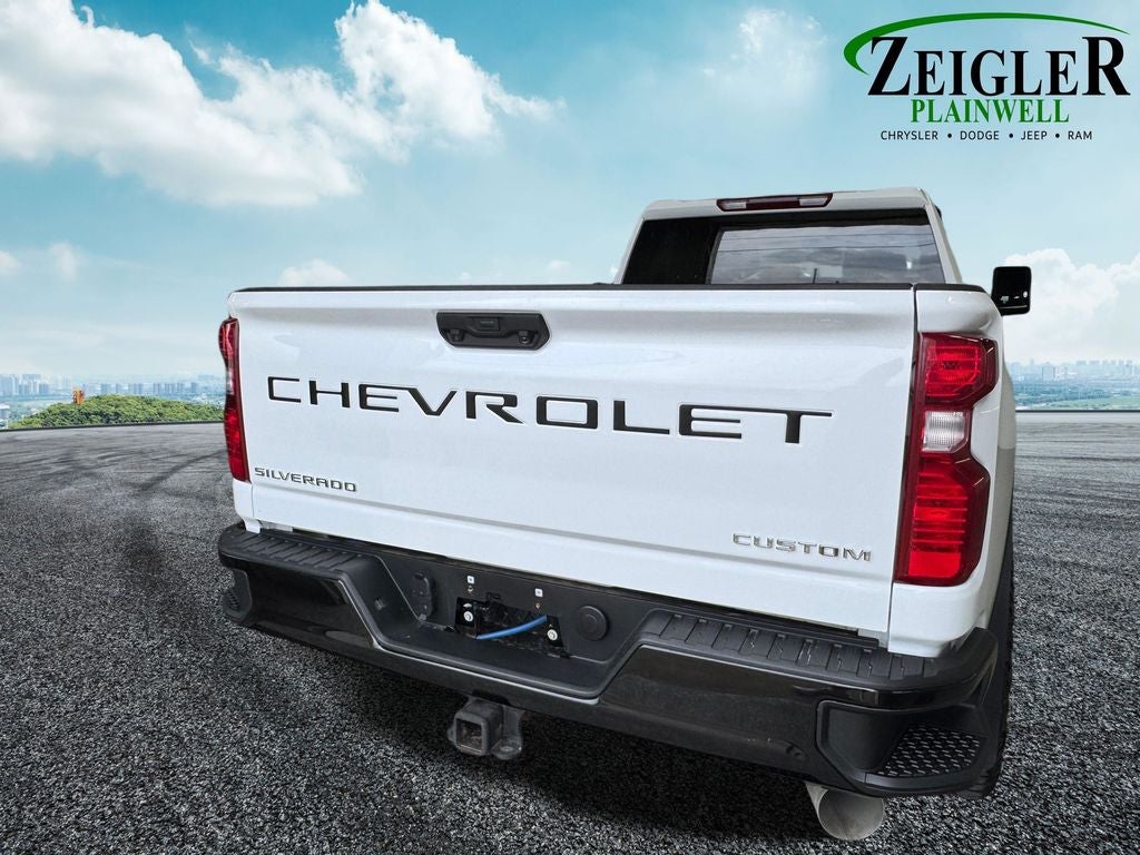 2022 Chevrolet Silverado 2500HD Custom