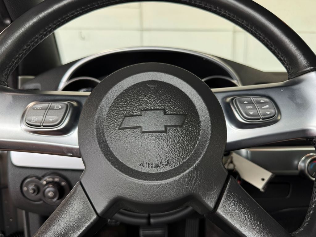 2004 Chevrolet SSR Base
