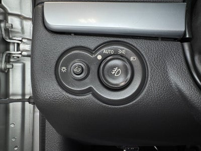 2004 Chevrolet SSR Base