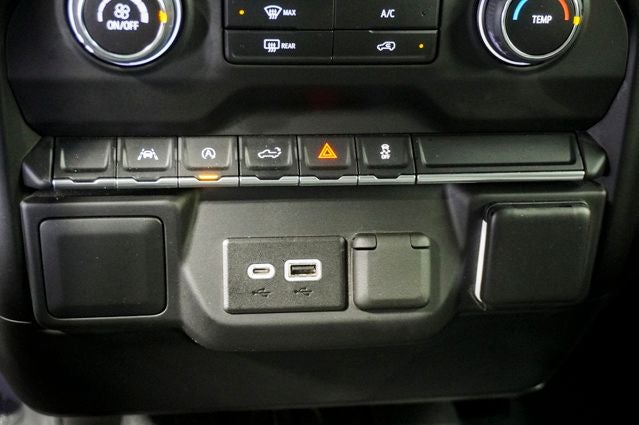 2022 Chevrolet Silverado 1500 Custom Backup Cam & Blue Tooth