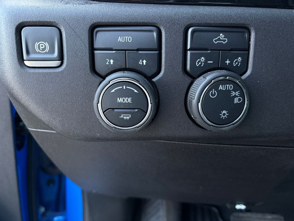 2025 Chevrolet Silverado 1500 LT Navigation System & Apple CarPlay/Android Auto