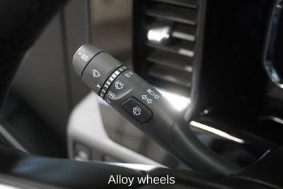 2025 Chevrolet Silverado 1500 LT Navigation System & Apple CarPlay/Android Auto