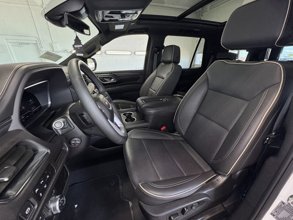 2024 GMC Yukon SLT Navigation System