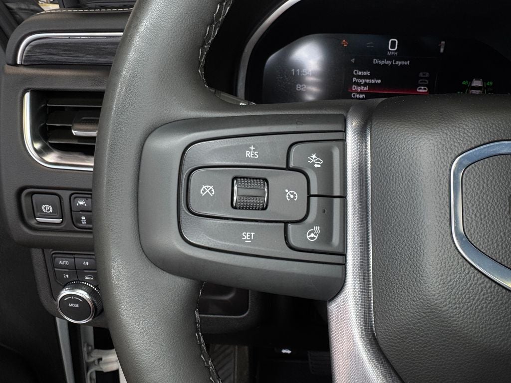 2024 GMC Yukon SLT Navigation System