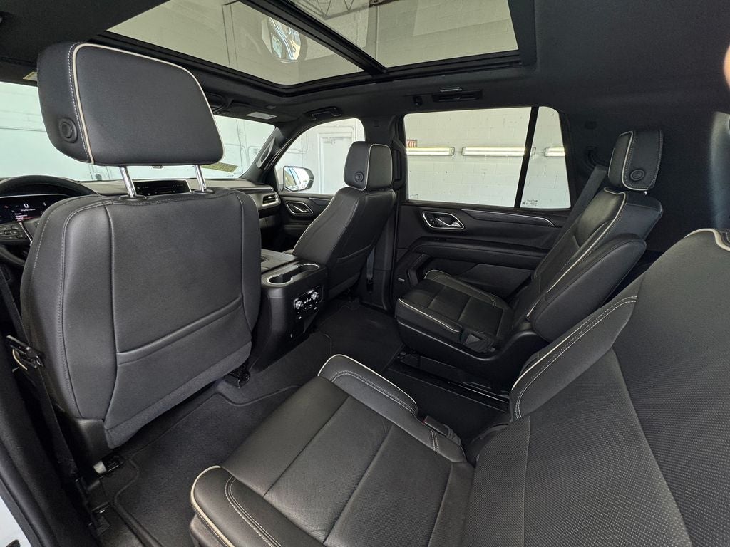 2024 GMC Yukon SLT Navigation System