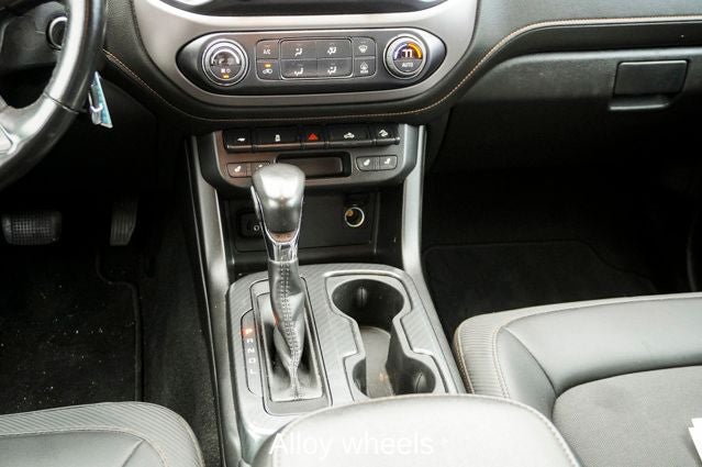 2022 GMC Canyon AT4 w/Leather Exterior Parking Camera Rear & Apple CarPlay/Andro