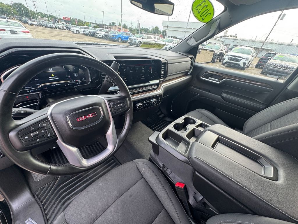 2023 GMC Sierra 1500 Elevation