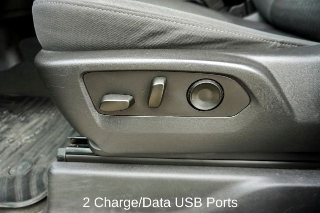 2023 GMC Sierra 1500 SLE Navigation System & HD Rear Vision Camera