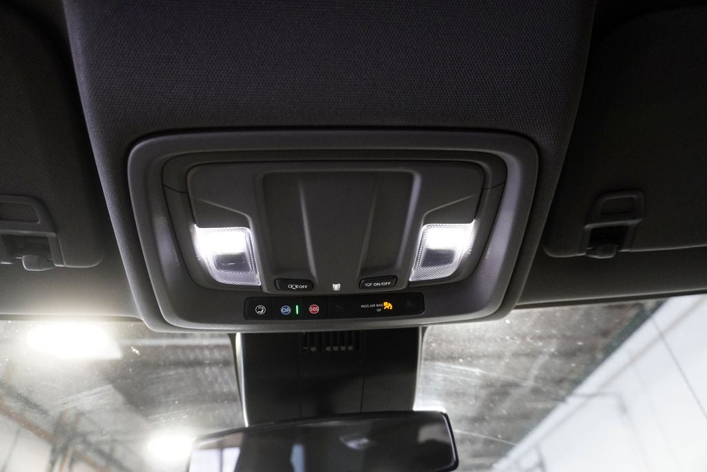 2023 GMC Sierra 1500 SLE Navigation System & Remote Vehicle Starter System