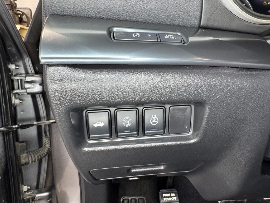 2021 Nissan Maxima SR Power moonroof